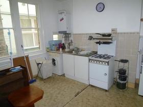 1 bedroom Maisonette...